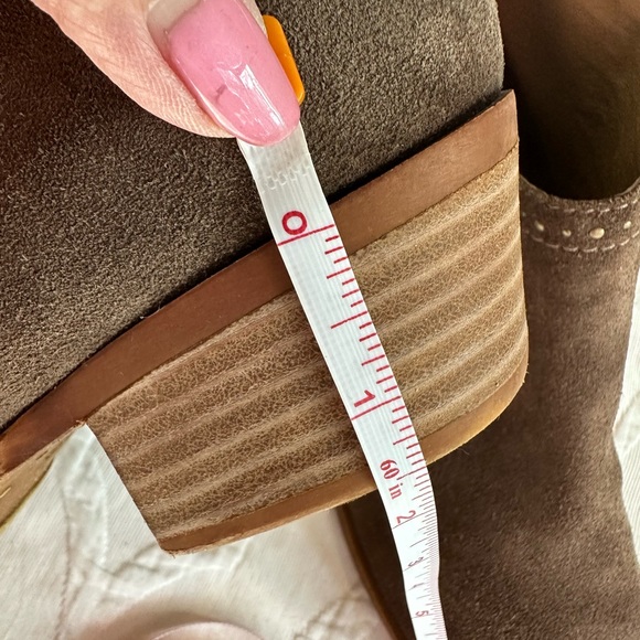 Lucky Brand Booties EUC Size 8.5 - Picture 8 of 9